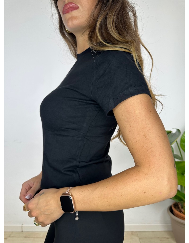 T-SHIRT CROP KRIM NERA