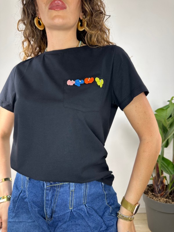 T-SHIRT LOREN NERA CON ROSA