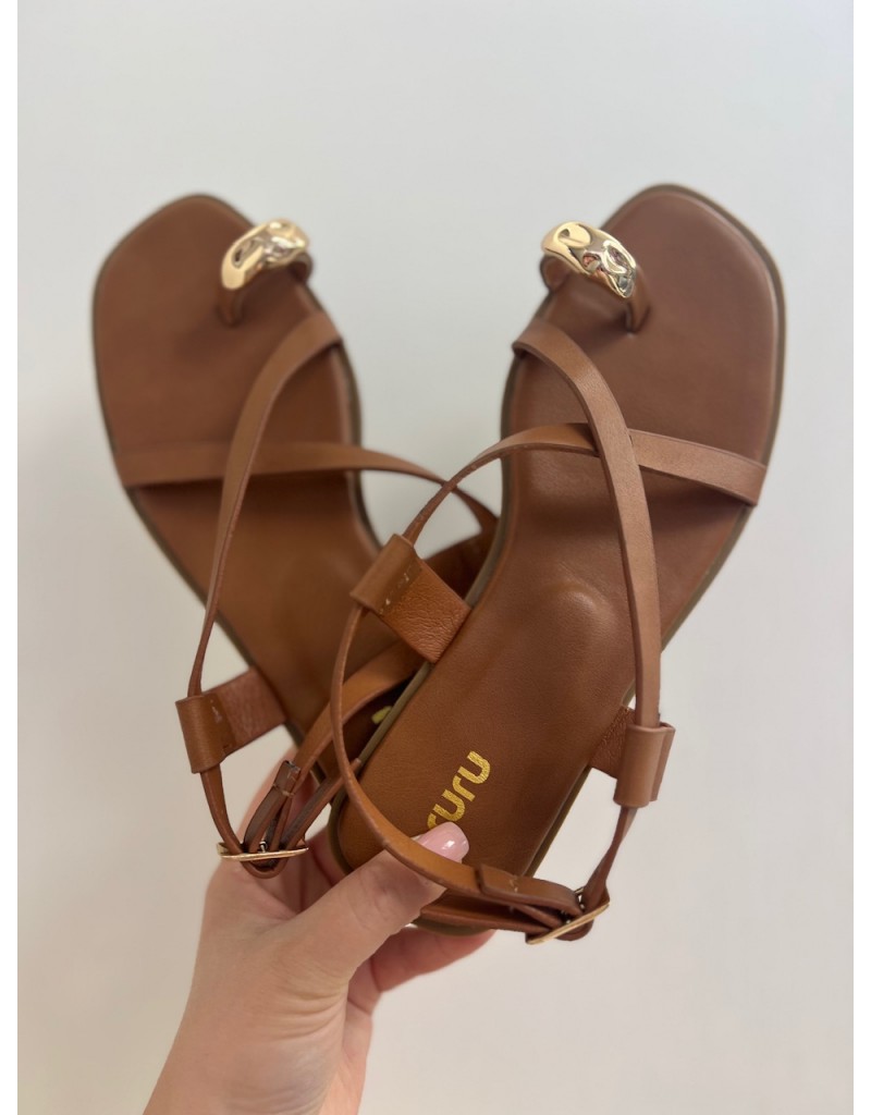 INFRADITO SARAH RURU CAMEL