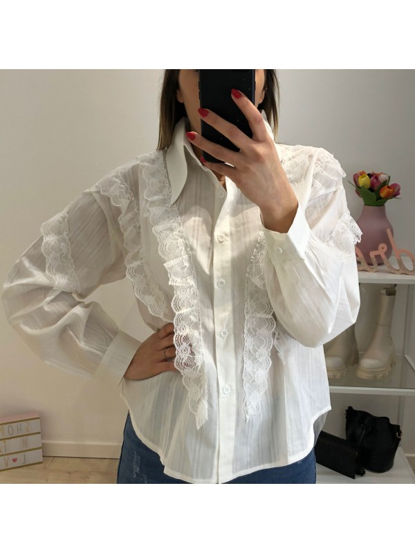 BLUSA CON MERLETTO