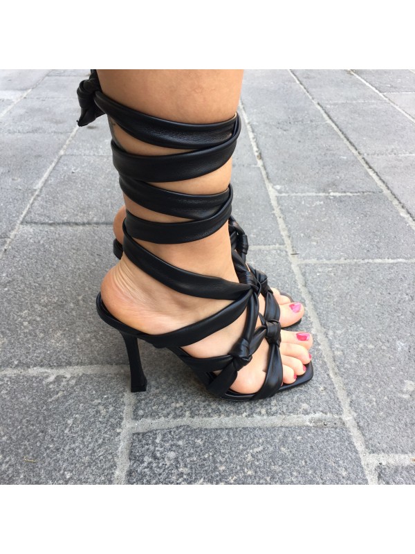 SANDALI CON NODI NERO