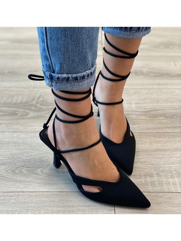 DèCOLLETè CON LACCI NERO