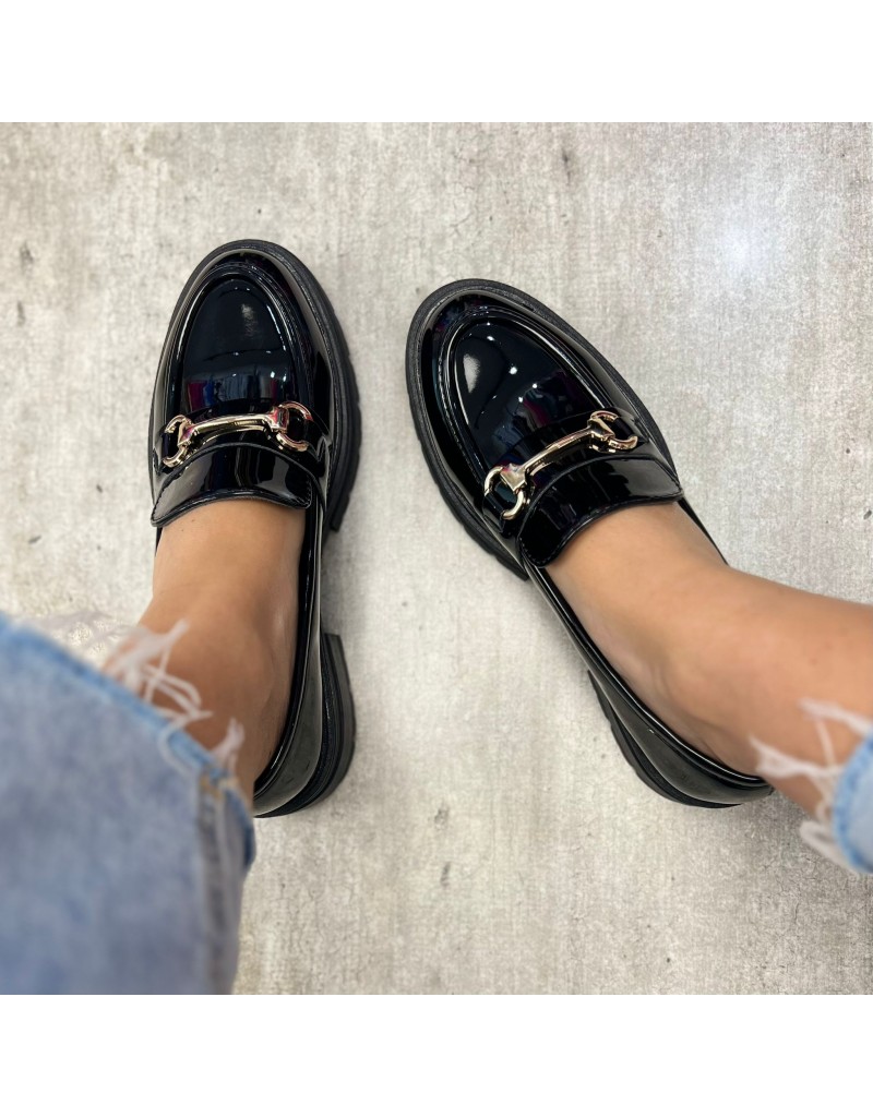 MOCASSINO CON FIBBIA LUCIDO