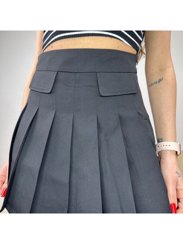 GONNA SHORT A PIEGHE NERA