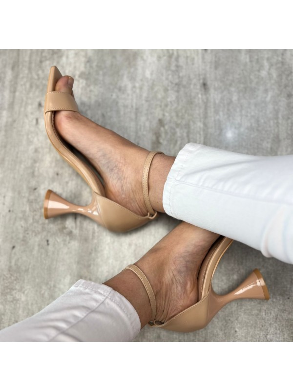 SANDALI CON TACCO STRUTTURATO NUDE