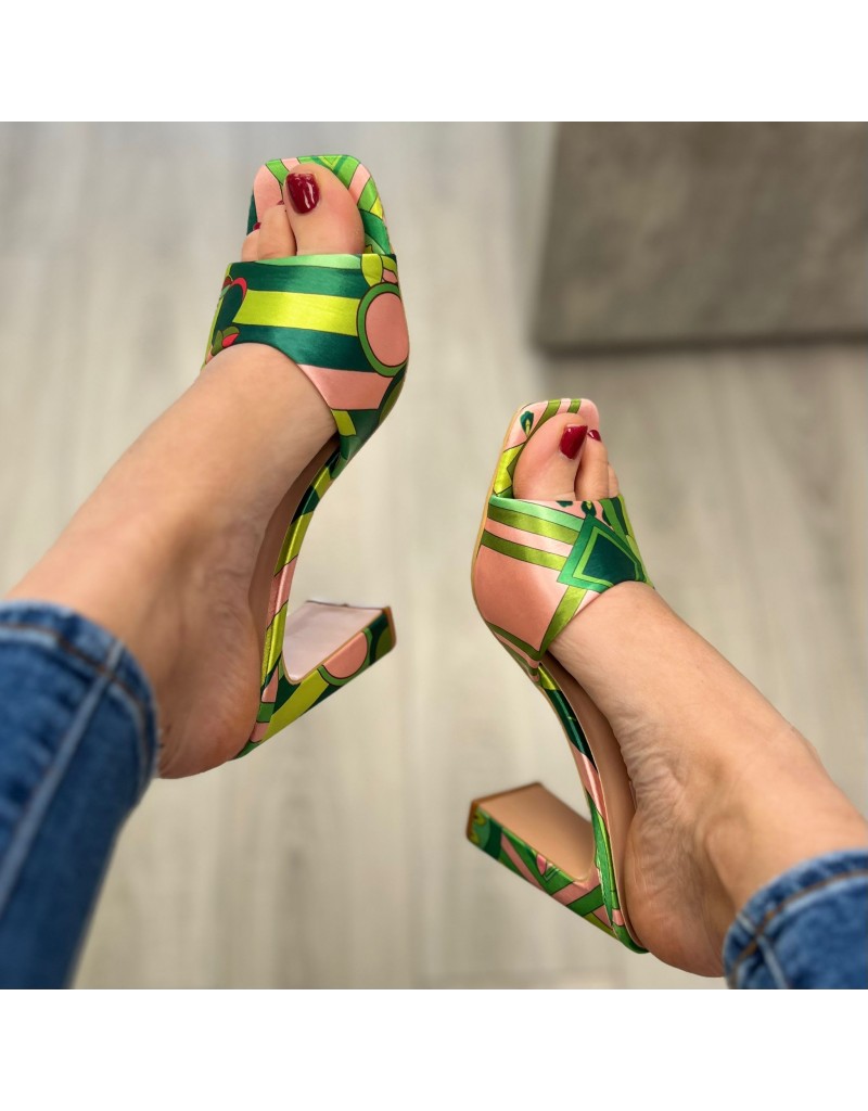 SANDALO IN RASO VERDE