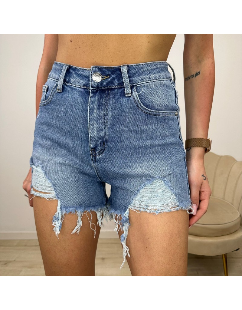 SHORT IN DENIM