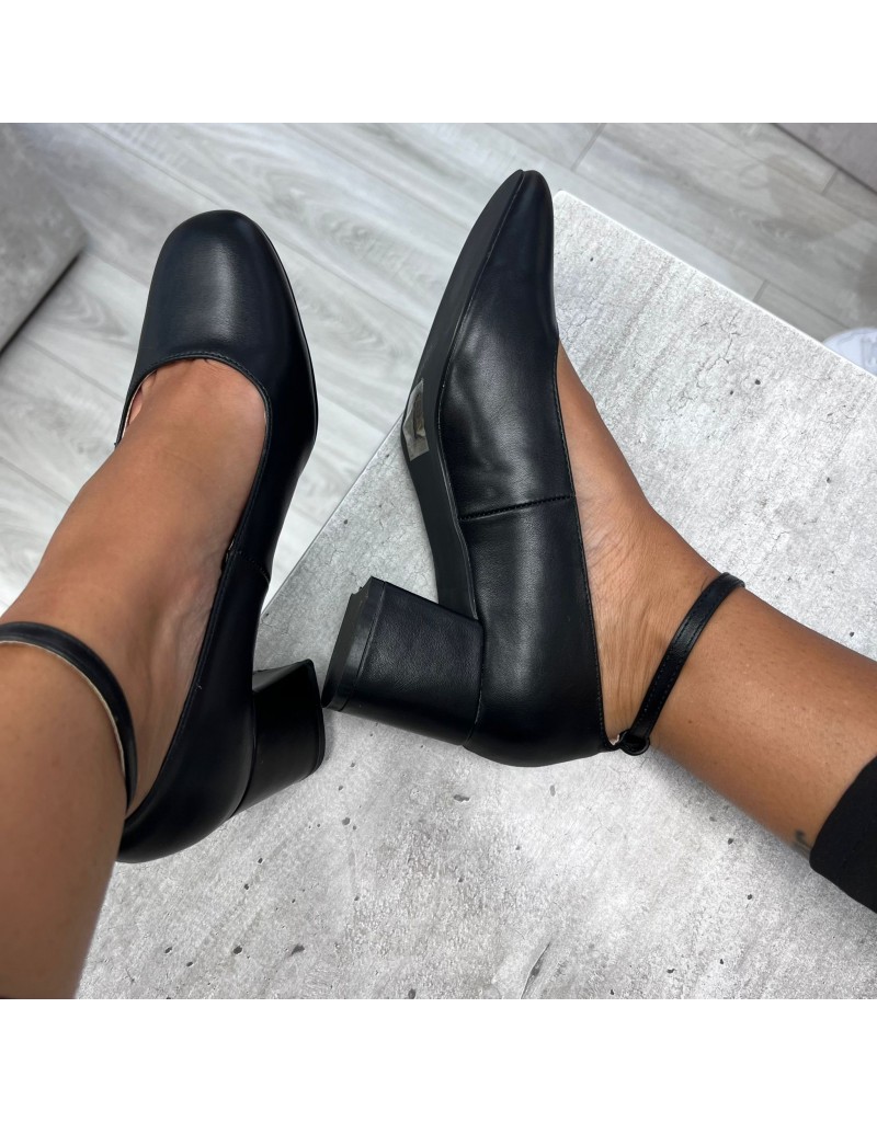 DèCOLLETè BLANCO NERO